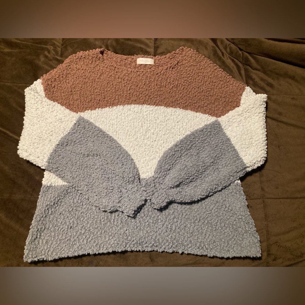 Altar’d State, size medium, Colorblock Textured Sweater, cute sleeves, warm